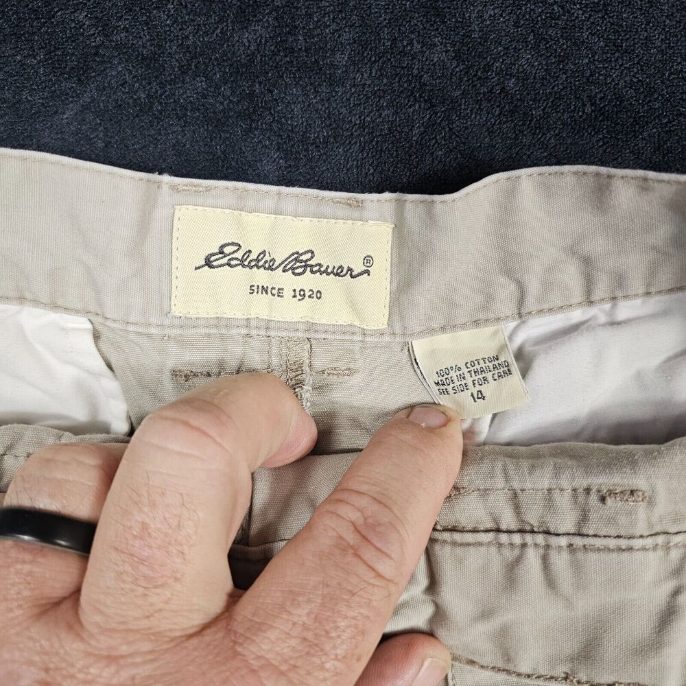 Eddie Bauer Cargo Shorts Women's 14 Beige Outdoors Hiking 100% Cotton - Picture 5 of 6